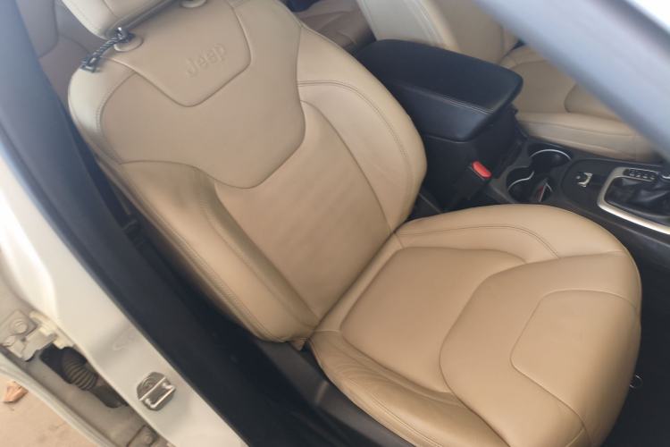 Used Jeep Cherokee 2016 2.0L Superior Edition