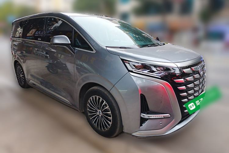 Used Denza D9 2022 DM-i 1040 Prestige Model