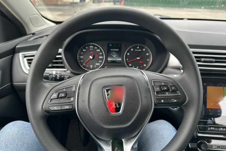 Used Roewe i5 2019 1.5L Manual 4G Connected Langyue Edition
