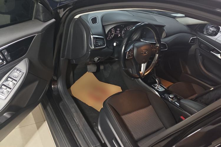 Used Infiniti QX30 2017 1.6T Two-Wheel Drive Fashion Edition