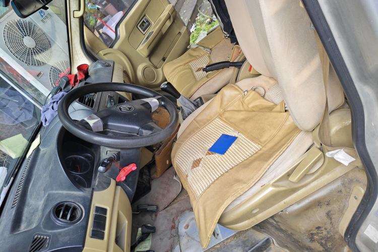 Used Dongfeng Xiaokang C37 2015 1.5L Standard II DK15-06
