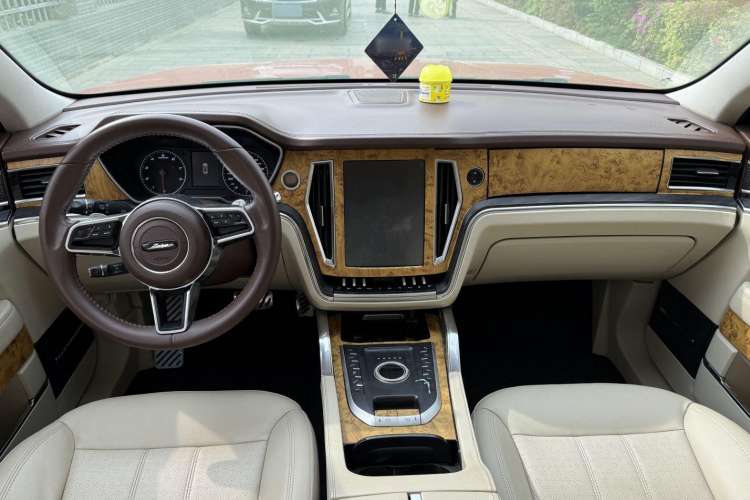 Used Zotye T700 2017 1.8T Dual-Clutch Luxury Model