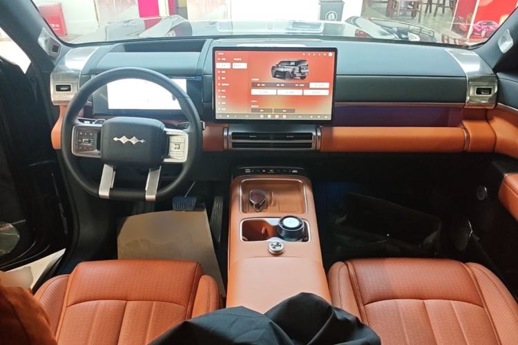 Used Formula Leopard Tai 7 2025 Model 190 km Four-Wheel Drive Ultra Edition Center Console