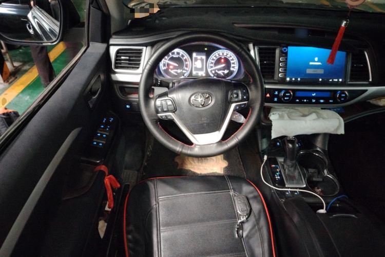 Used Toyota Highlander 2018 2.0T Four-Wheel Drive Luxury Version 7 Seats China VI Standard
