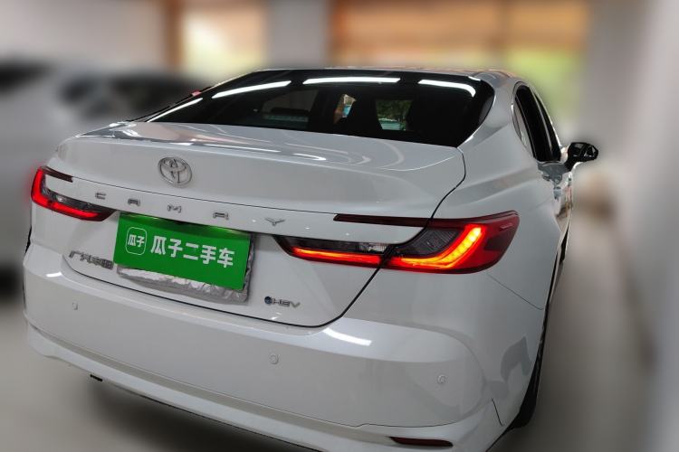 Used Toyota Camry 2024 Dual-Motor 2.0 HGVP Luxury Edition
