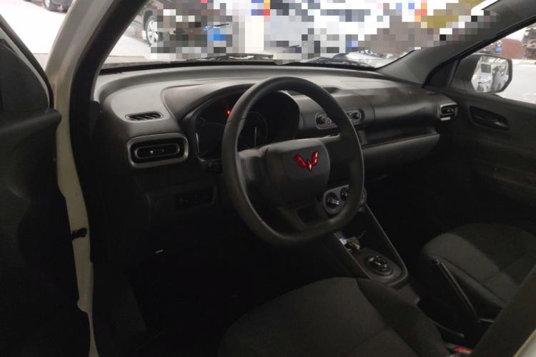 Used Wuling Hongguang New Energy 2025 Extended-Range Hybrid 50 km Utility Version
