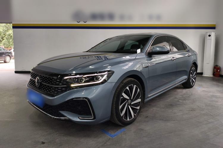 Used Volkswagen Passat 2022 330TSI Starry Luxury Edition