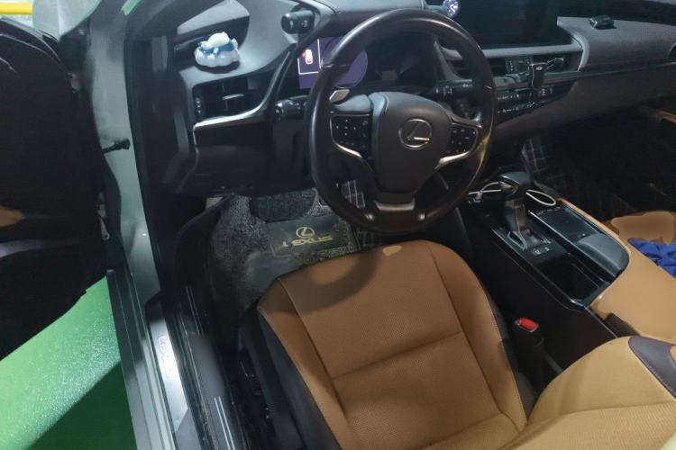 Used Lexus ES 2020 200 Excellence Edition