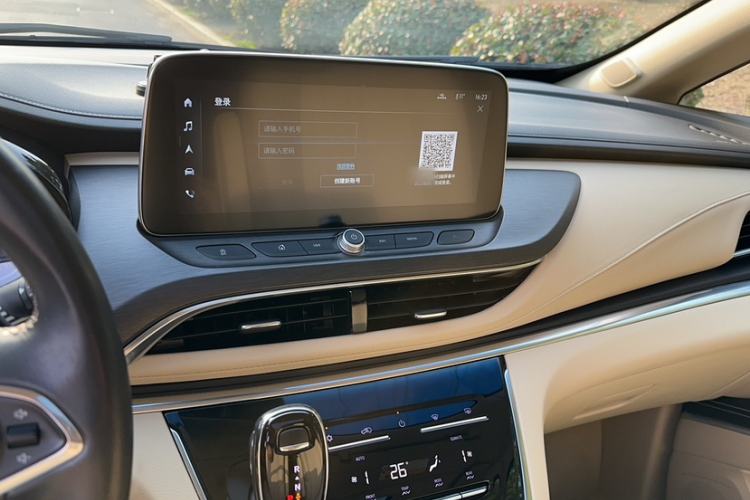 Used Buick GL8 2023 Land Executive Class 652T Luxury Model
