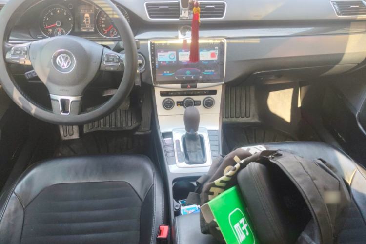 Used Volkswagen Magotan 2015 1.8TSI Luxury Model Center Console