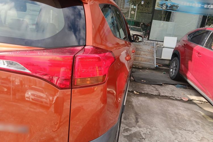 Used Toyota RAV4 2013 2.0L CVT Two-Wheel Drive Urban Edition