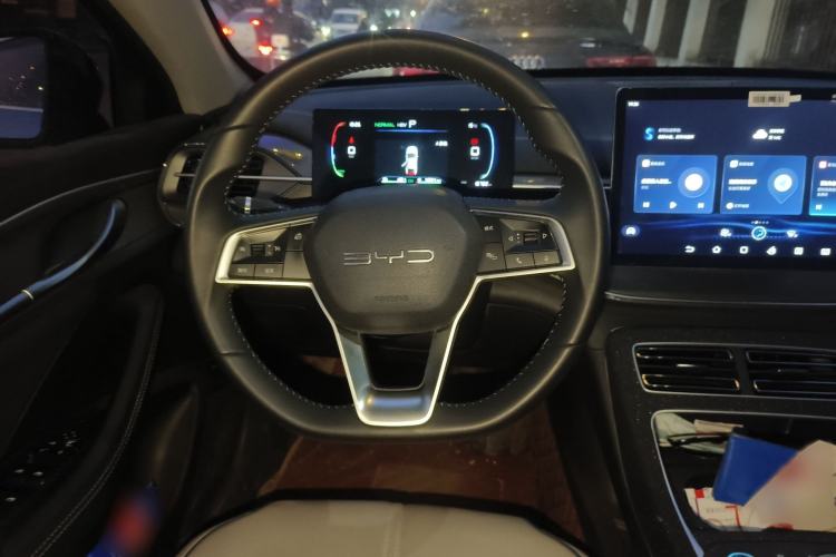 Used BYD Destroyer 05 2023 Champion Edition DM-i 55KM Luxury Model Steering Wheel