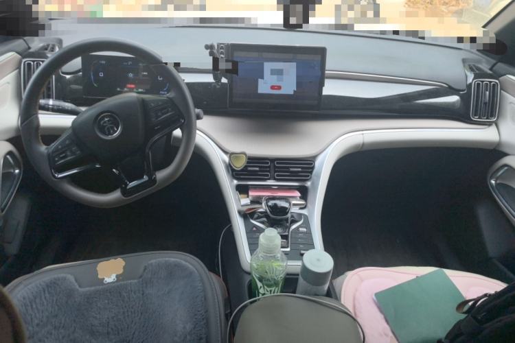 Used BYD Song Pro New Energy 2024 HONOR Edition DM-i 71KM Navigation Model
