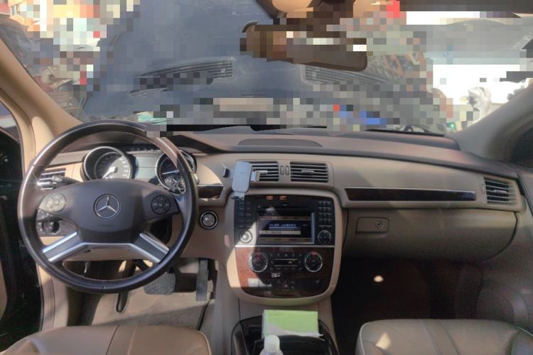 Used Mercedes-Benz R-Class 2011 R 350 L 4MATIC