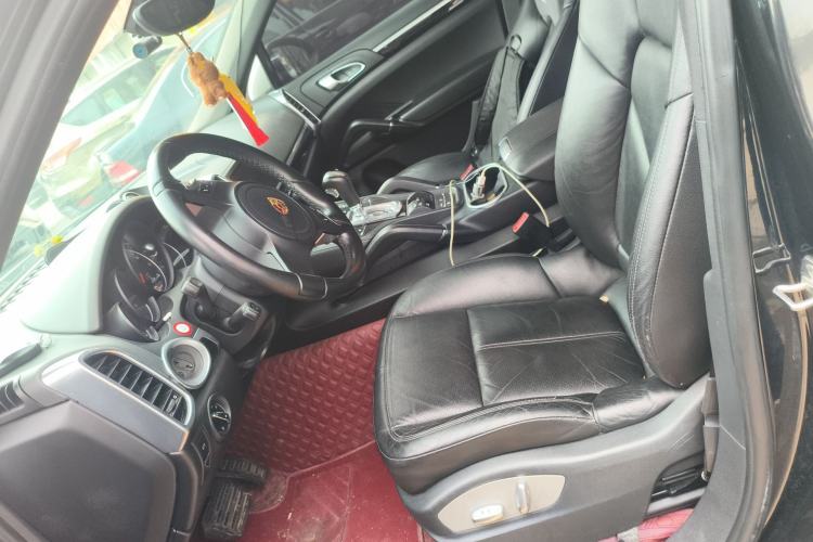 Used Porsche Cayenne  Left Front Seat
