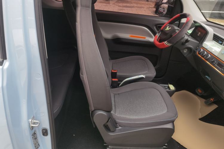 Used Wuling Hongguang MINIEV 2020 Freedom Version Lithium Iron Phosphate Right Front Seat