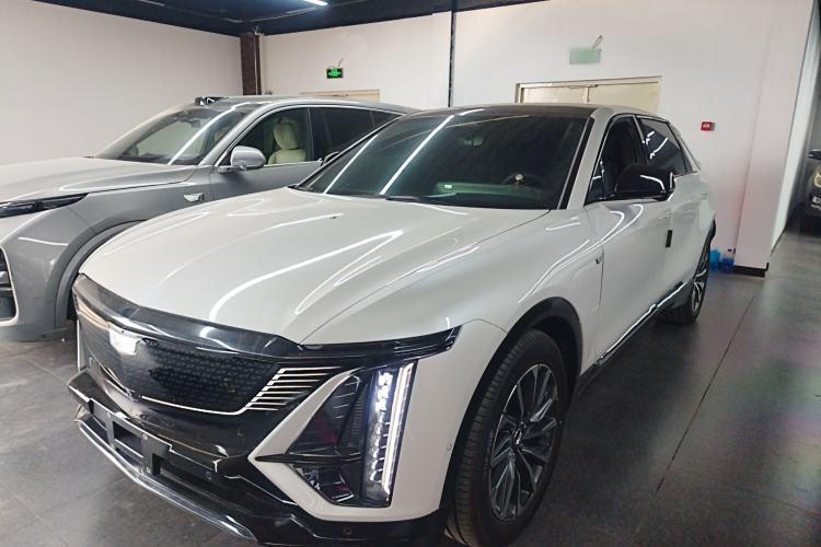 Used Cadillac LYRIQ 2022 Four-Wheel-Drive High-Performance Deluxe Edition