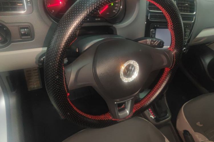 Used Volkswagen Polo 2014 1.6L Automatic Comfort Edition
