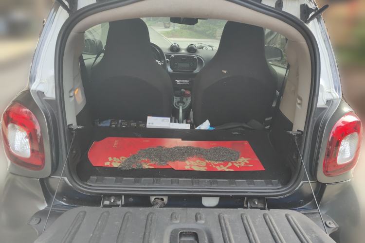 Used smart fortwo 2015 1.0L 52 kW Hardtop Passion Edition Trunk