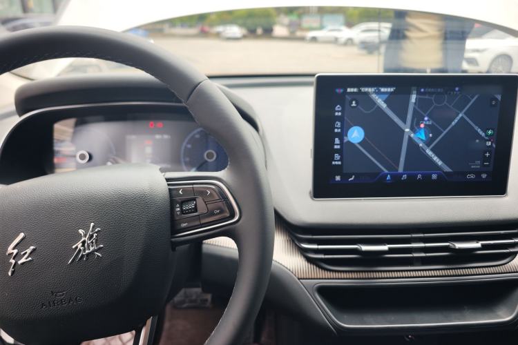 Used Hongqi E-QM5 2022 431 km Charge & Enjoy Edition
