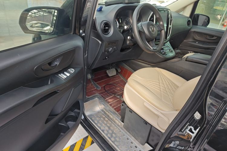 Used Mercedes-Benz Vito 2018 2.0T Elite Version 7 Seats China VI Emission Standard