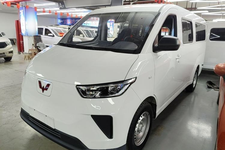 Used Wuling Yangguang 2025 Model 400km Bus Edition—Comfort Edition