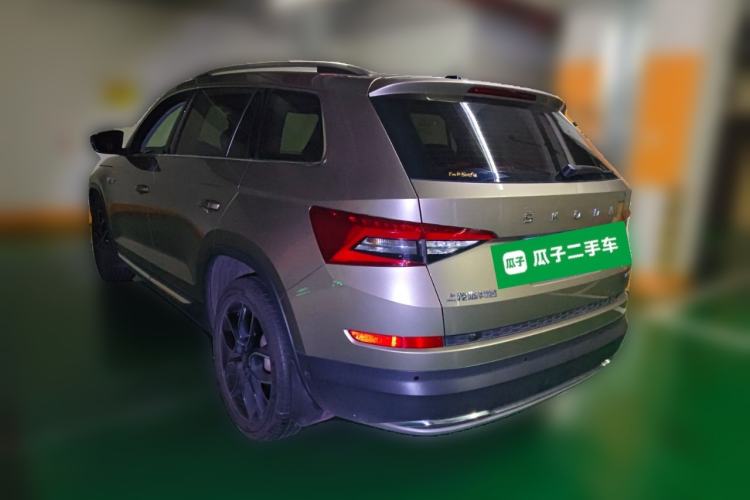 Used Skoda Kodiaq 2019 Facelifted TSI330 7-Seater Two-Wheel-Drive Deluxe Enjoyment Version China V Emission Standard Rear Left 45 Deg