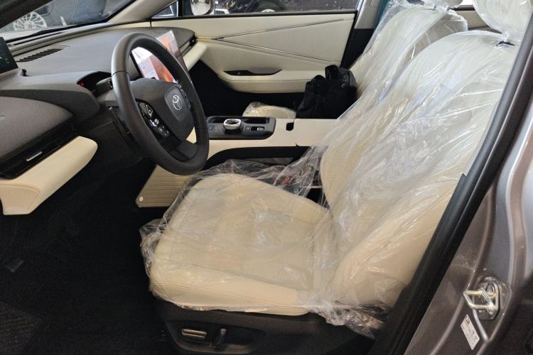 Used Toyota bZ5 2025 Model 550 PRO Left Front Seat