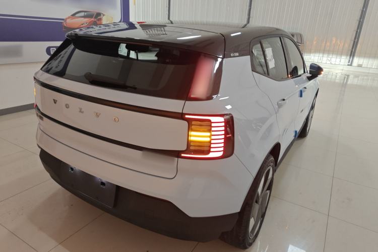 Used Volvo EX30 2025 Rear-Drive Long-Range Plus Model