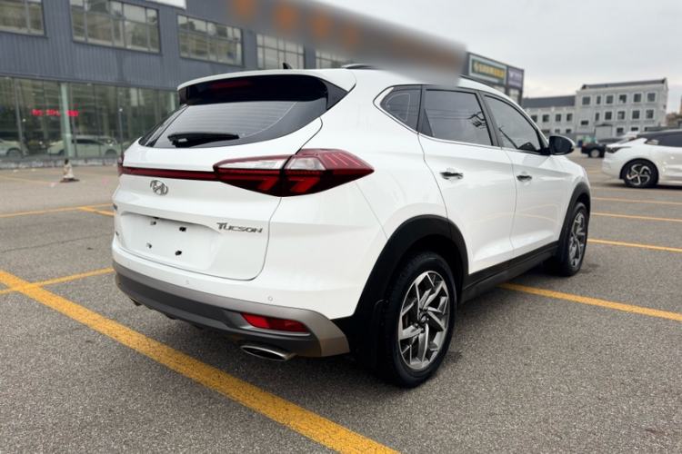 Used Hyundai Tucson 2019 280TGDi Dual-Clutch Two-Wheel Drive Fashion Edition China VI Standard