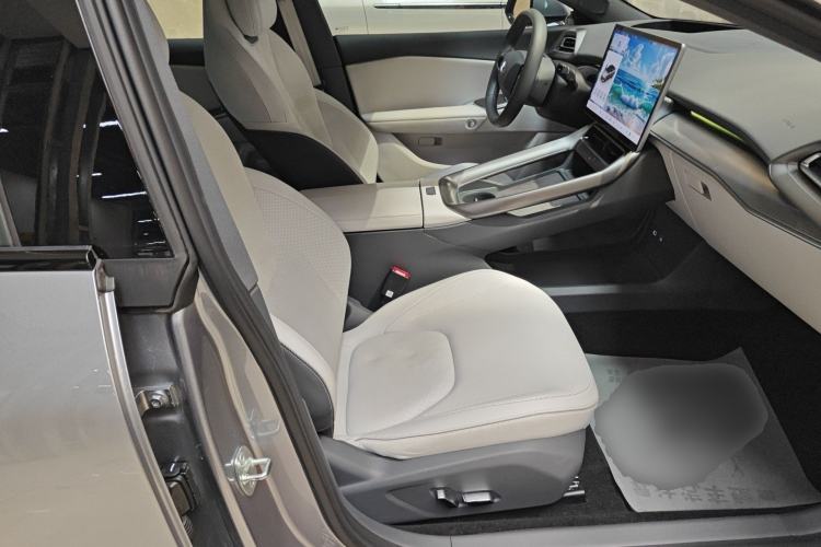 Used ARCFOX Alpha S5 2024 708MAX 200kW Right Front Seat