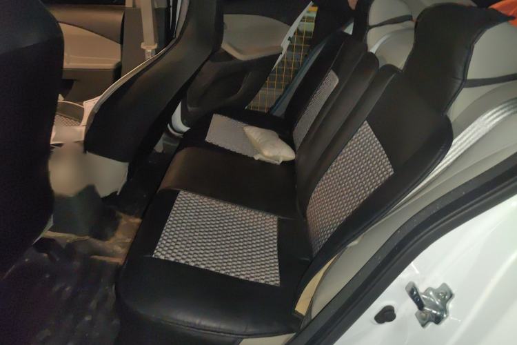 Used Chevrolet Sail 2015 Sail 3 1.5L Manual with Ideal Sunroof Edition Interior 4