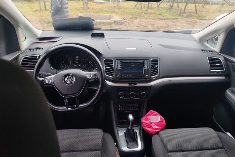 Used Volkswagen Sharan 2016 380TSI Comfort Edition 7-Seater
