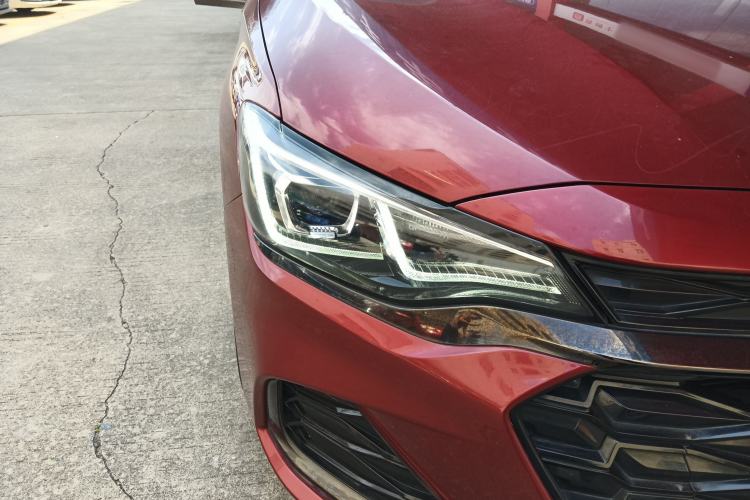 Used Chevrolet Monza 2019 RS 330T Automatic Comfort Edition China VI Standard Right Front Headlight