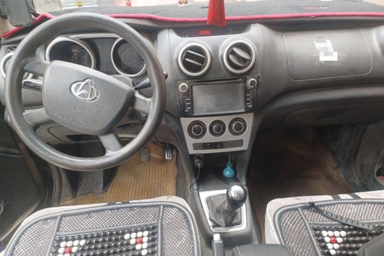 Used CHANGAN KAICHENG Ounuo S 2014 1.5L Base Version Center Console