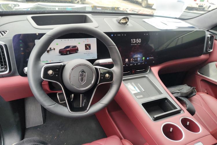 Used Hima AITO M8 2025 Extended-Range Ultra Version 53.4 kWh 6-Seater Edition
