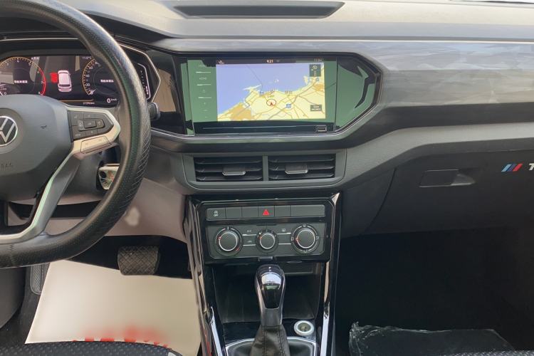 Used Volkswagen Tacqua 2020 1.5L Automatic Yue Audio And AC Panel