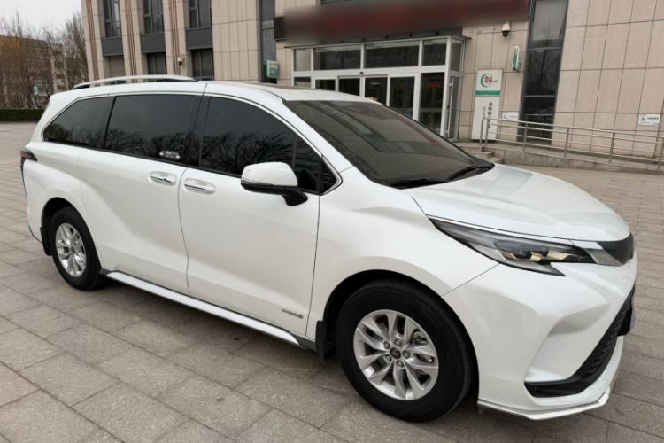 Used Toyota Granvia 2023 2.5L Hybrid Comfort Edition Exterior 2