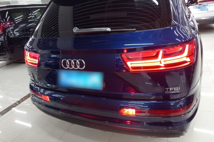 Used Audi Q7 2019 45 TFSI Comfort Model