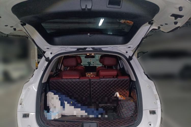 Used Dongfeng Fengon 580 2022 1.5T Automatic Enjoyment Model Trunk