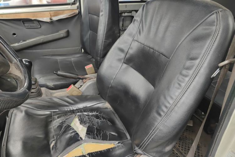 Used CHANGAN KAICHENG Xingguang 4500 2012 1.3L Base Version 4G13S1 Left Front Seat