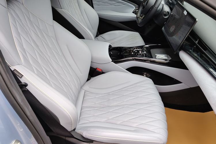 Used BYD Seal 2022 550 km Standard Range Rear-Wheel Drive Prestige Version
