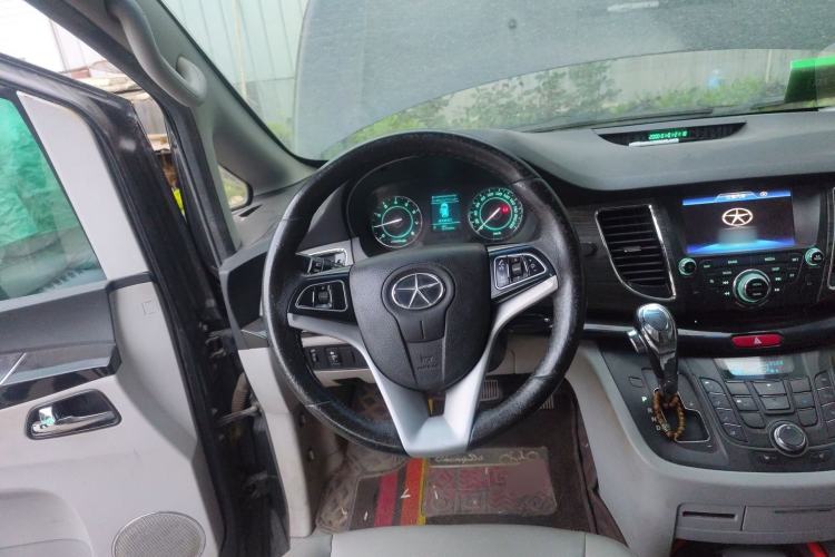 Used JAC Group Refine M5 2013 2.0T Gasoline Automatic Business Edition
