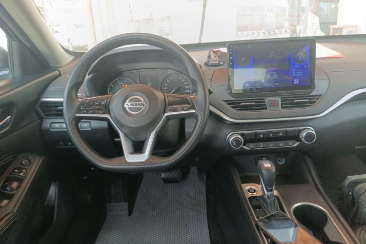 Used Nissan Teana 2021 2.0L XE Fashion Edition Center Console