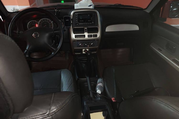 Used Nissan Paladin 2013 2.4L Two-Wheel Drive Standard Edition Emission Standard China IV
