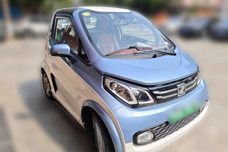 Used Zotye E200 2017 Luxury Model Front Right 45 Deg
