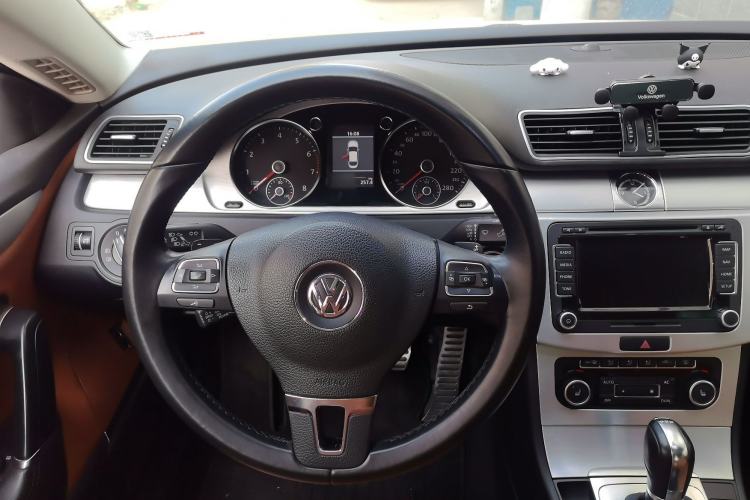Used Volkswagen FAW-Volkswagen CC 2012 2.0 TSI Ultimate Edition Steering Wheel