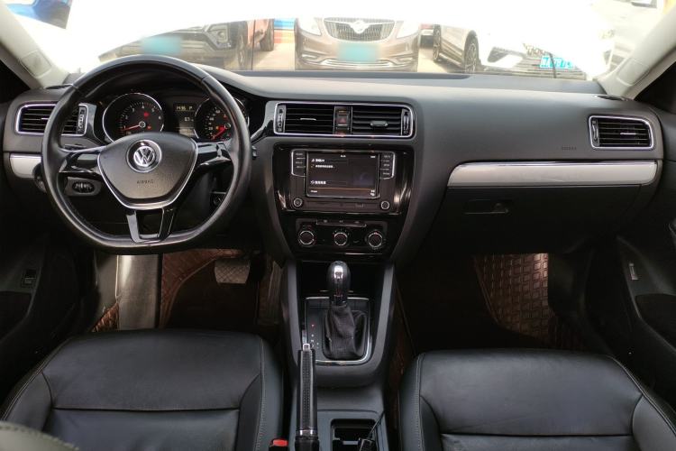 Used Volkswagen Sagitar 2016 230TSI 25th Anniversary Edition
