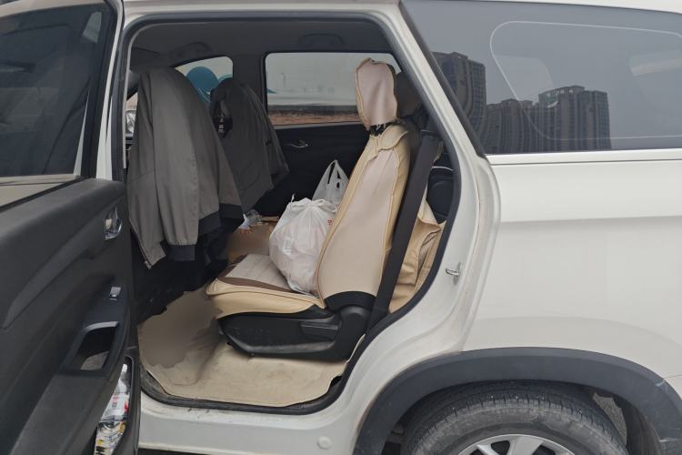 Used Wuling Hongguang S3 2019 1.5L Manual Comfort Model China VI Standard