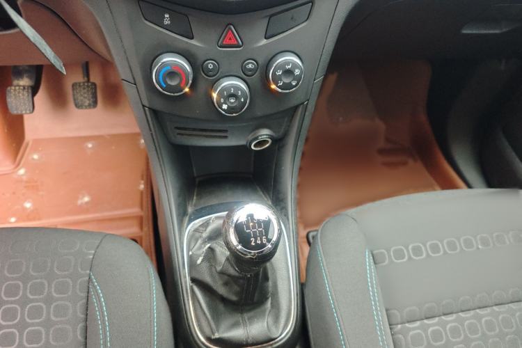 Used Chevrolet Trax 2016 1.4T Manual Two-Wheel Drive Comfort Version with Sunroof